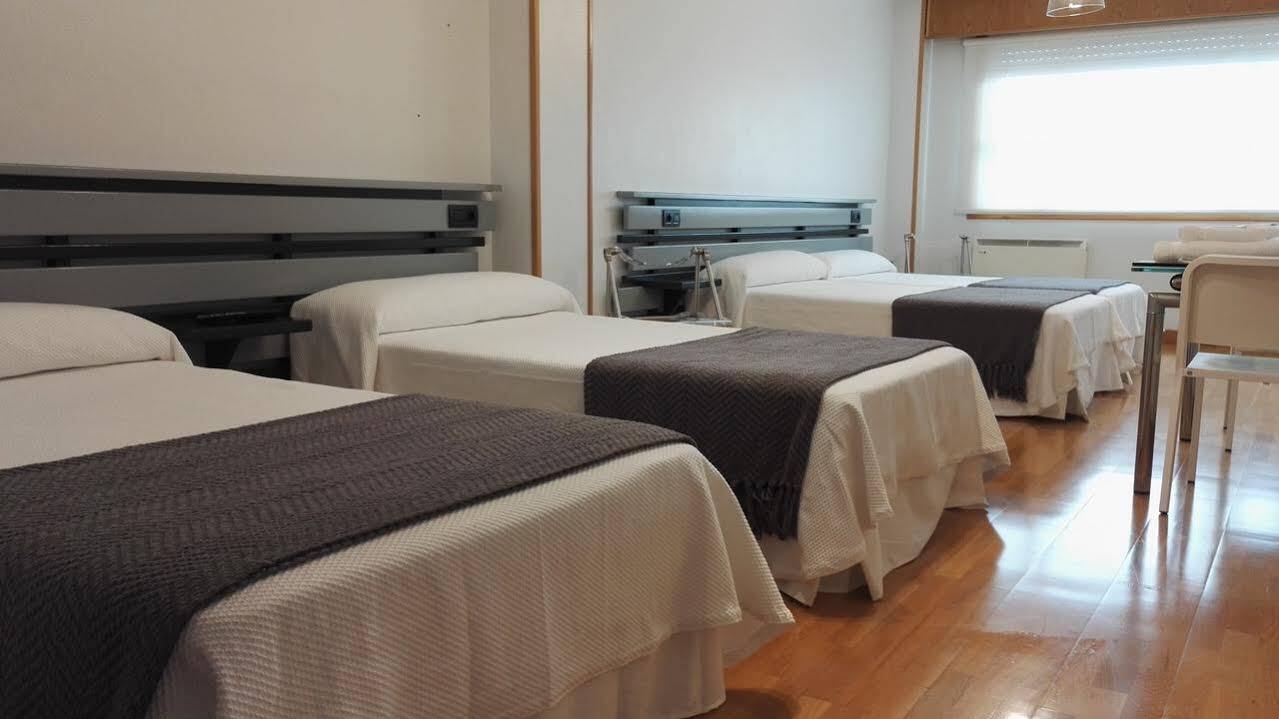 Hotel Ofi Ла Коруня Екстериор снимка