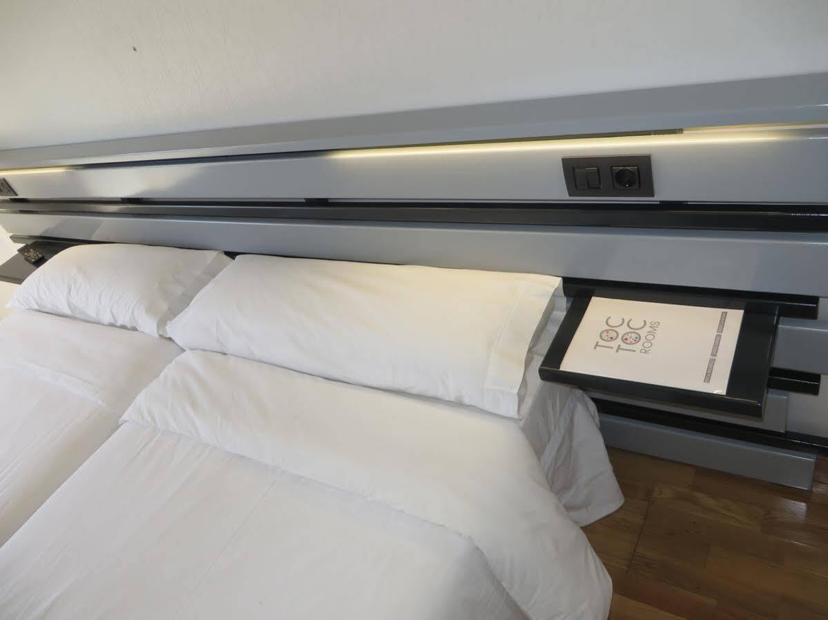 Hotel Ofi Ла Коруня Екстериор снимка