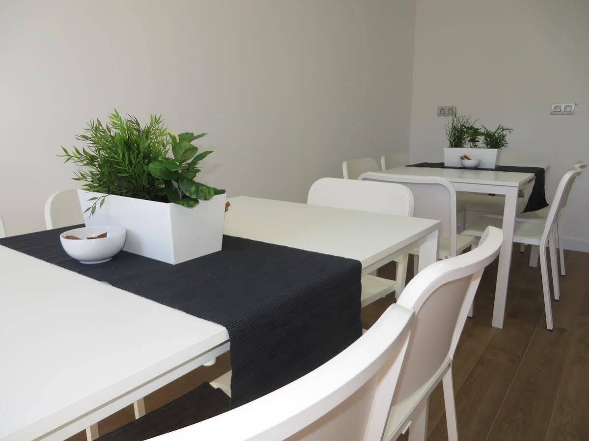Hotel Ofi Ла Коруня Екстериор снимка